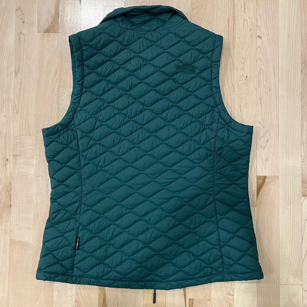 The North Face ThermoBall Teal Quilted Vest Size: Large - Picture 2 of 5